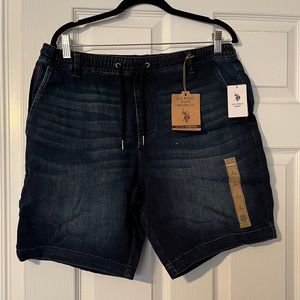 Men’s jean shots Polo- NWT